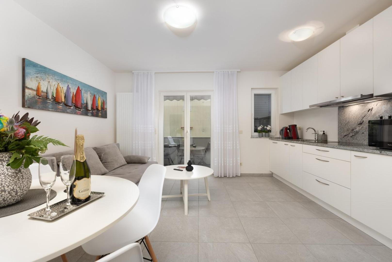 Apartments Pivas Malinska Extérieur photo