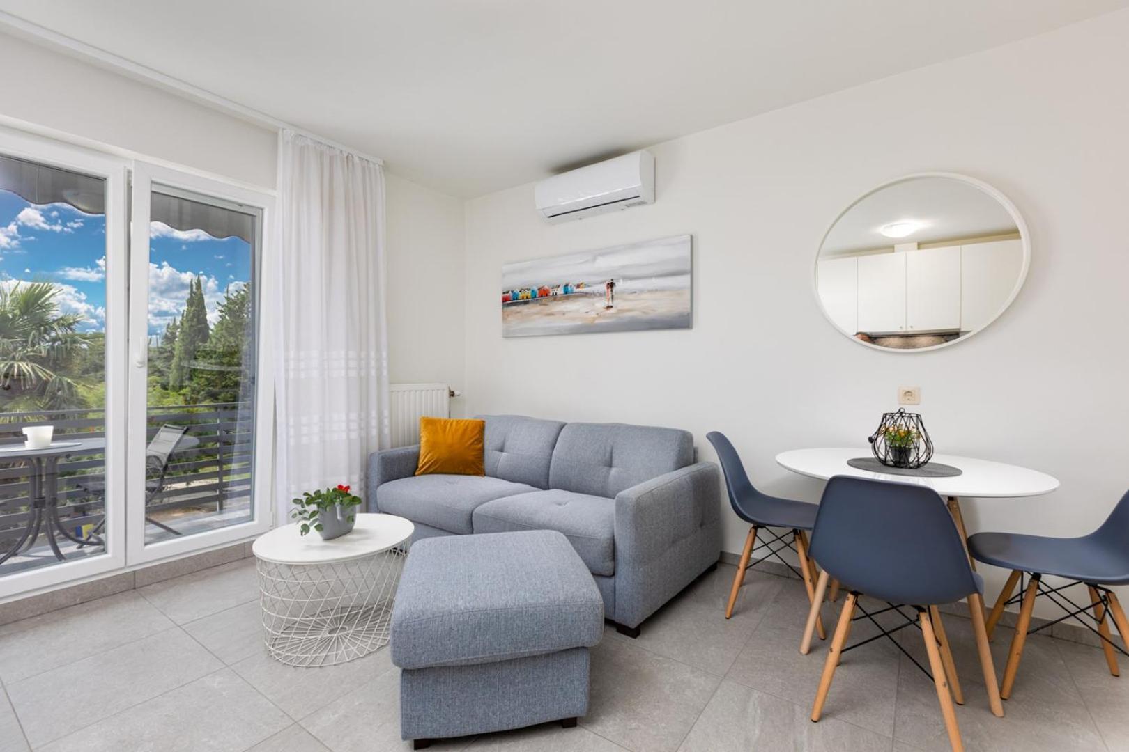 Apartments Pivas Malinska Extérieur photo
